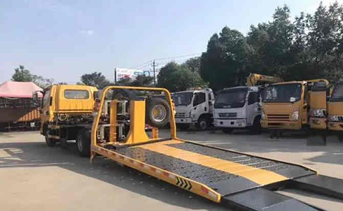 贵南汽车中途维修案例